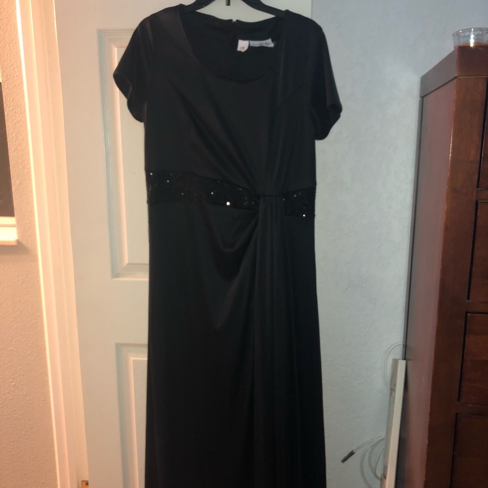 OSTINATO Choral DRESS